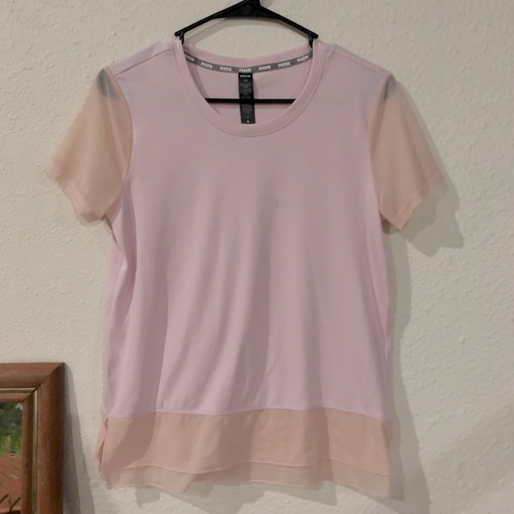 workout shirt